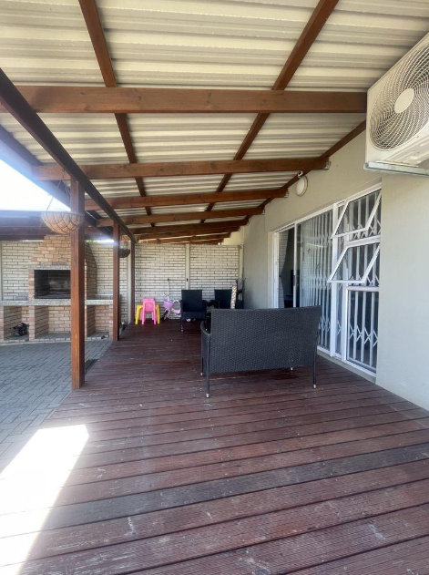 3 Bedroom Property for Sale in Beacon Bay North Eastern Cape